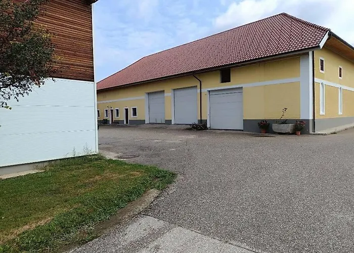 Ruhige Alleinlage Am Bauernhof